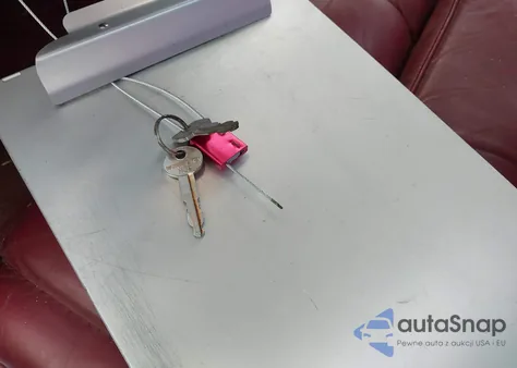 1978 Lincoln Continental z USA, uszkodzony, nr VIN 8YB2A902043